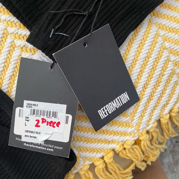 🌸💐 SEXY REFORMATION 2 PIECE NWT💐🌸 - Picture 5 of 7